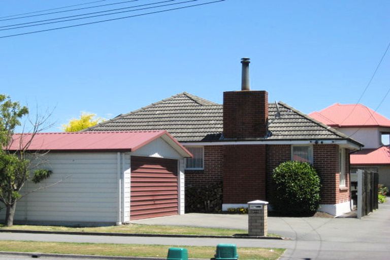 Photo of property in 1/275 Avonhead Road, Avonhead, Christchurch, 8042