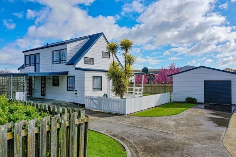 Photo of property in 23 Totara Street, Edgecumbe, 3120