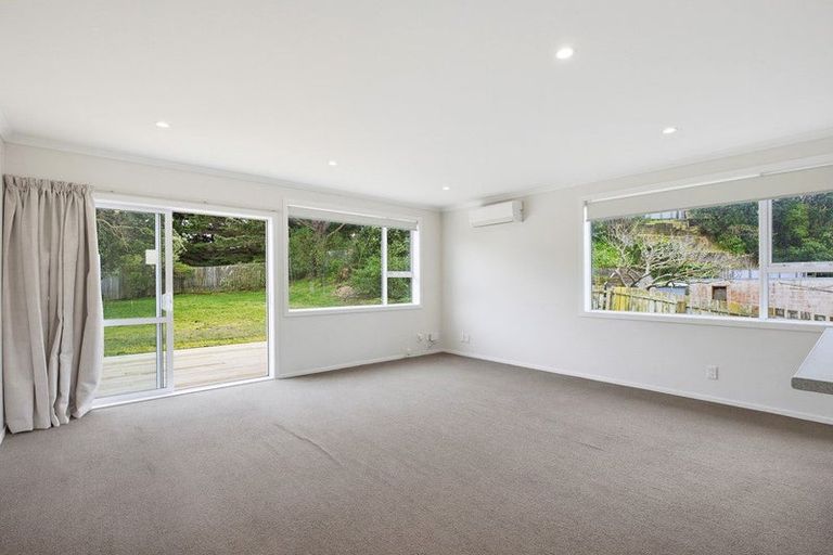 Photo of property in 38 Owhiti Street, Titahi Bay, Porirua, 5022