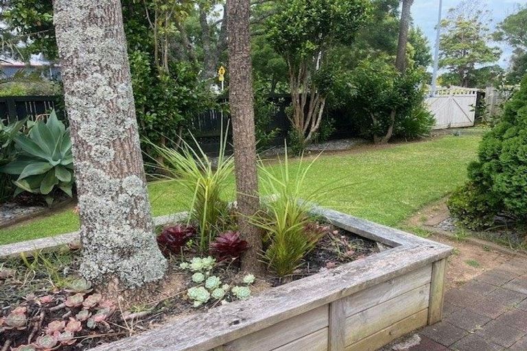 Photo of property in 1/57 Butley Drive, Farm Cove, Auckland, 2012