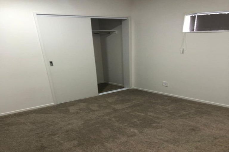 Photo of property in 466a Massey Road, Mangere East, Auckland, 2024