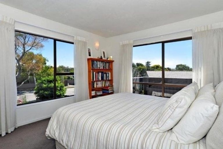 Photo of property in 9 Cam Place, Harewood, Christchurch, 8051