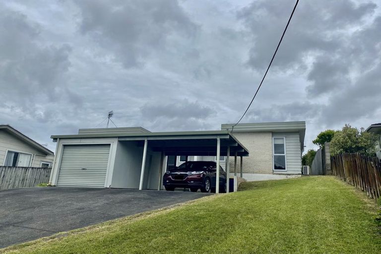 Photo of property in 1/91 Diana Drive, Glenfield, Auckland, 0627