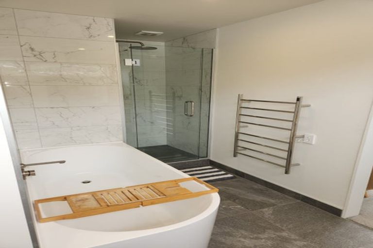 Photo of property in 7a Lesley Grove, Waikanae, 5036