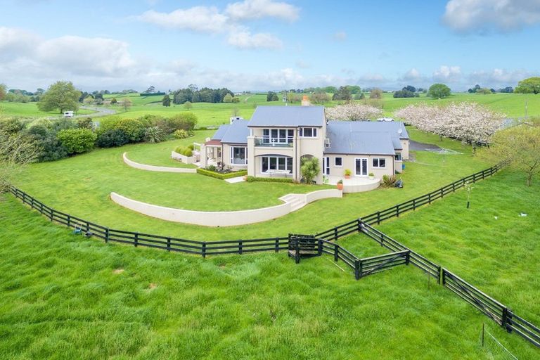Photo of property in 12 Puahue Road, Te Awamutu, 3875
