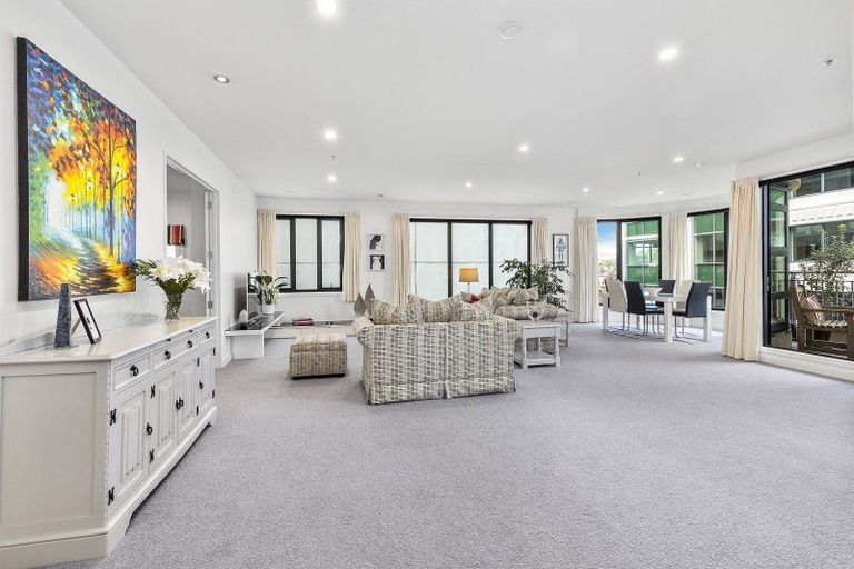 Photo of property in Kate Sheppard Apartments, 6i/42 Molesworth Street, Thorndon, Wellington, 6011