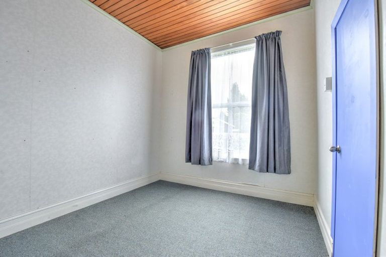 Photo of property in 26 Hunter Street, Edendale, 9825