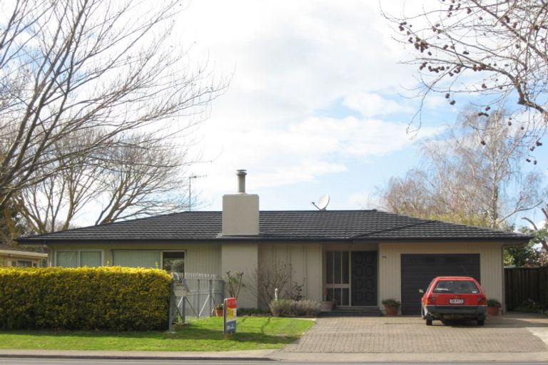 Photo of property in 106 Napier Road, Havelock North, 4130