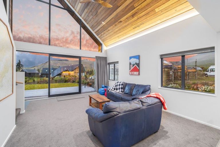 Photo of property in 50 Luge Loop, Castle Hill, 7580