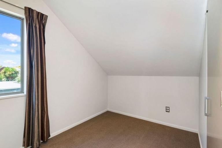 Photo of property in 120 Springfield Road, St Albans, Christchurch, 8014