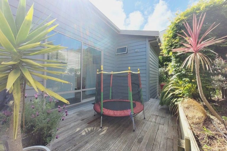 Photo of property in 58 Saint Ives Drive, Camborne, Porirua, 5026