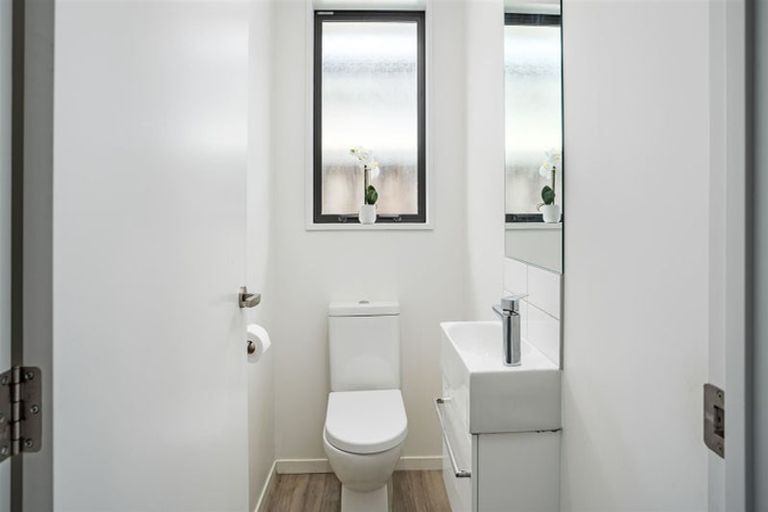 Photo of property in 14 George West Square West, Wigram, Christchurch, 8025