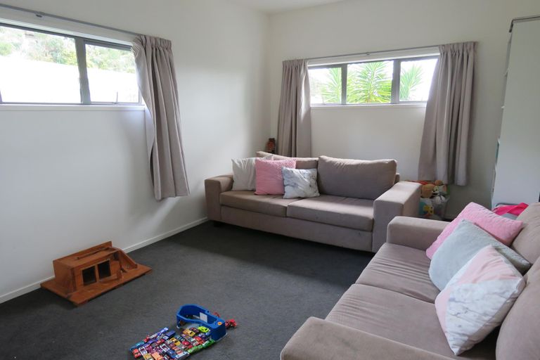 Photo of property in 4 Banksia Road, Cable Bay, 0420