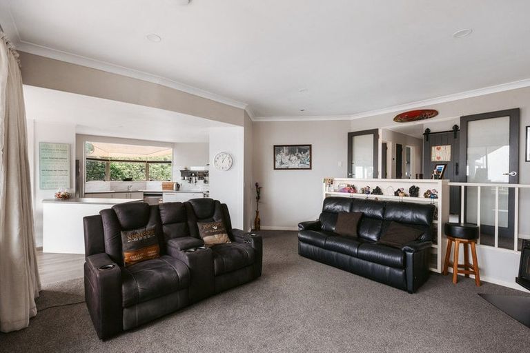 Photo of property in 197a Omokoroa Road, Omokoroa, 3114