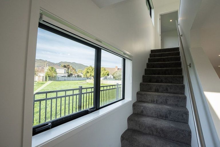 Photo of property in 2/182 Cambridge Terrace, Fairfield, Lower Hutt, 5011
