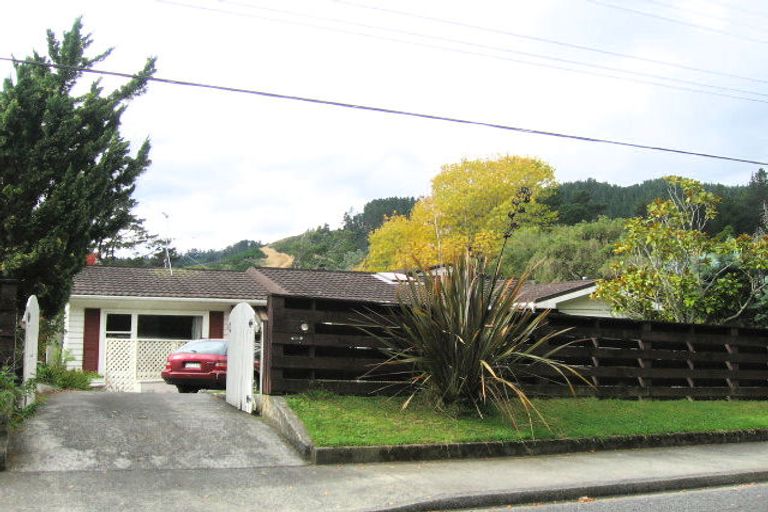 Photo of property in 35 Jocelyn Crescent, Pinehaven, Upper Hutt, 5019