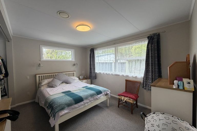 Photo of property in 6 Lenox Grove, Johnsonville, Wellington, 6037