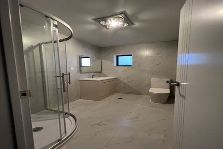 Photo of property in 2 Peara Lane, Karaka, Papakura, 2113