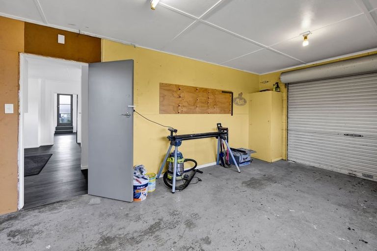 Photo of property in 35 Collins Street, Hawera, 4610