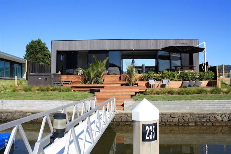 Photo of property in 142 Waterways Parade, Pauanui, Hikuai, 3579