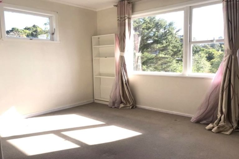 Photo of property in 4 Ondine Place, Glenfield, Auckland, 0629