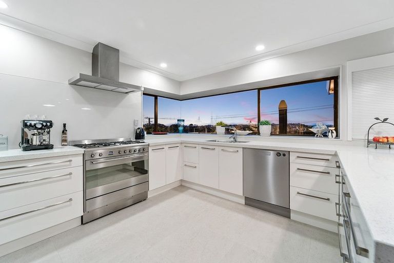 Photo of property in 5 Kowhai Road, Whenuapai, Auckland, 0618