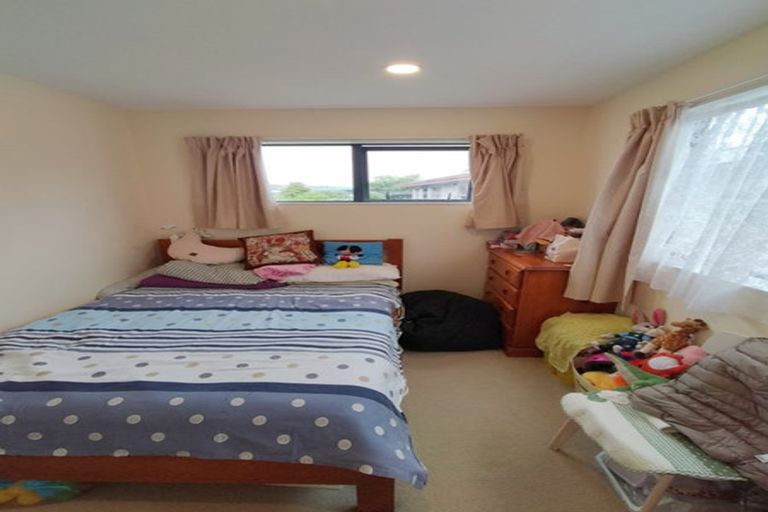 Photo of property in 12 Liam Place, Half Moon Bay, Auckland, 2012