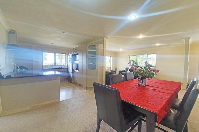 Photo of property in 106 Alfriston Road, Manurewa, Auckland, 2105