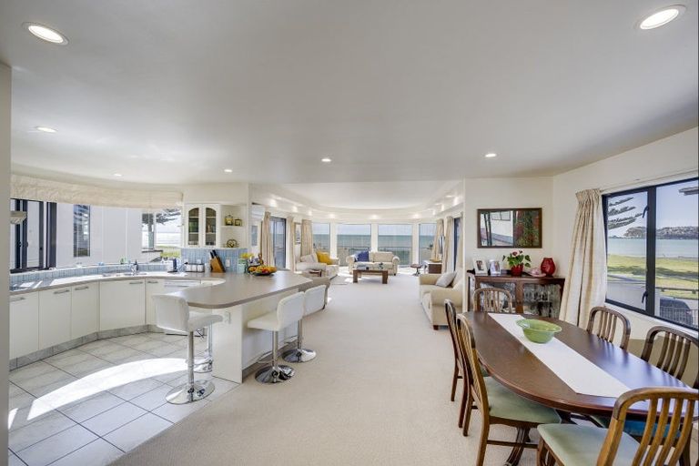 Photo of property in 24 The Esplanade, Westshore, Napier, 4110