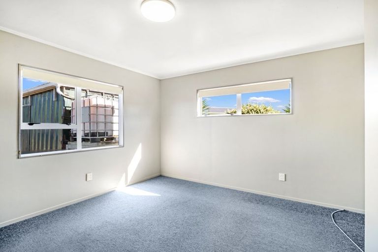 Photo of property in 10 Taonui Street, Waitarere Beach, Levin, 5510