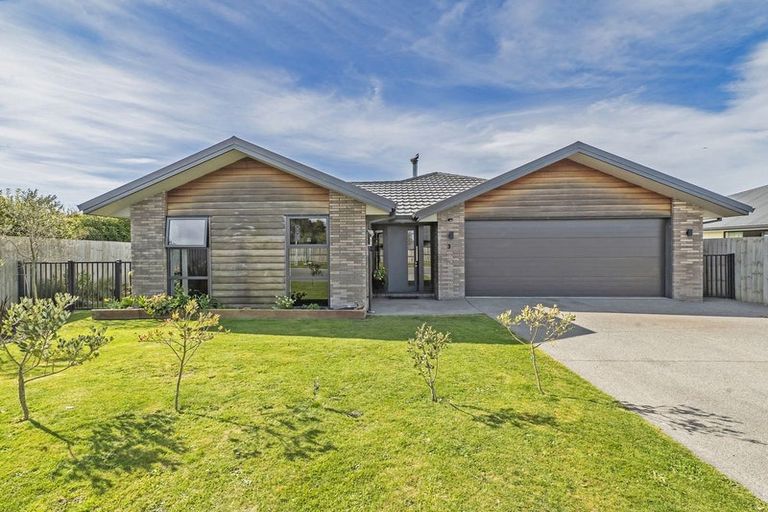 Photo of property in 3 Walter Place, Kirwee, Darfield, 7571