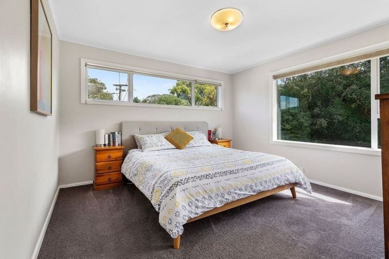 Photo of property in 6 Roy Street, Tawa, Wellington, 5028