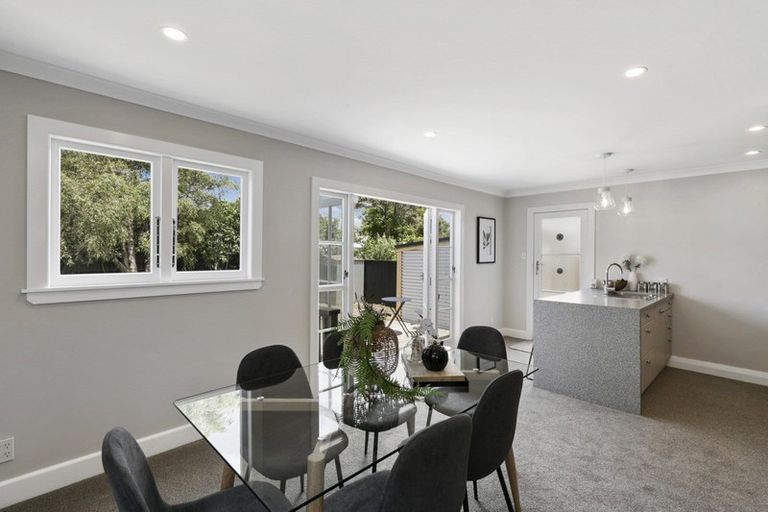 Photo of property in 135 Whites Line East, Waiwhetu, Lower Hutt, 5010