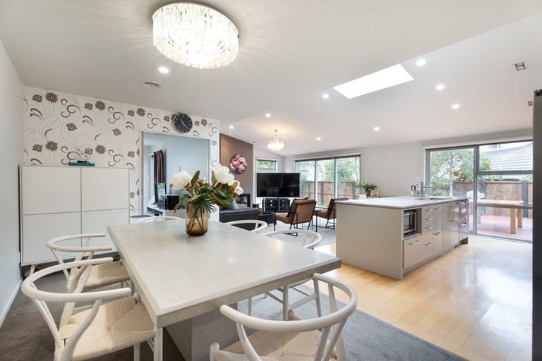 Photo of property in 8 Halewood Grove, Churton Park, Wellington, 6037