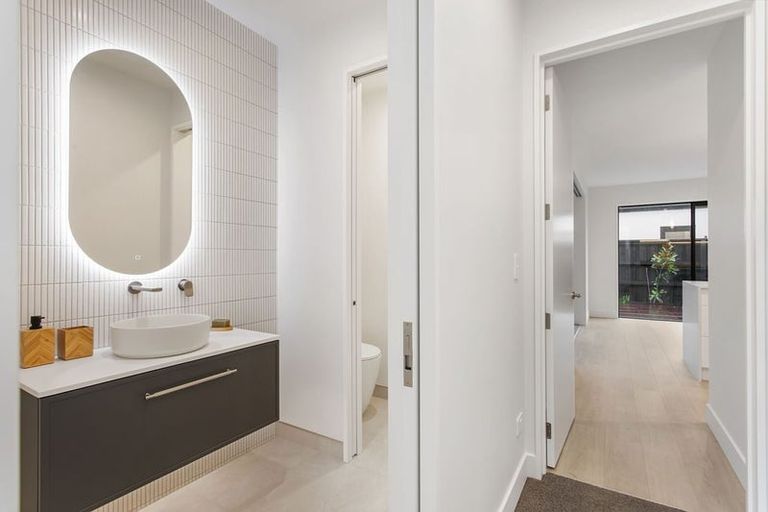 Photo of property in 17b Kirkwood Avenue, Upper Riccarton, Christchurch, 8041