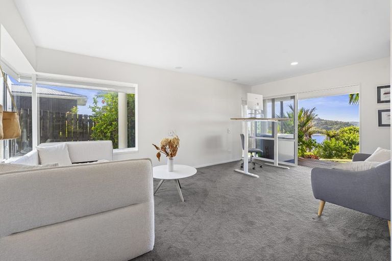 Photo of property in 95 Tiri Road, Tindalls Beach, Whangaparaoa, 0930