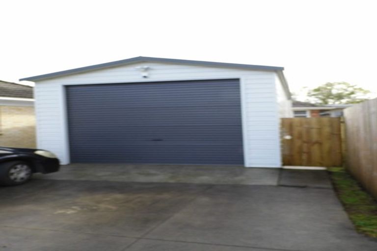 Photo of property in 128 Portage Road, New Lynn, Auckland, 0600