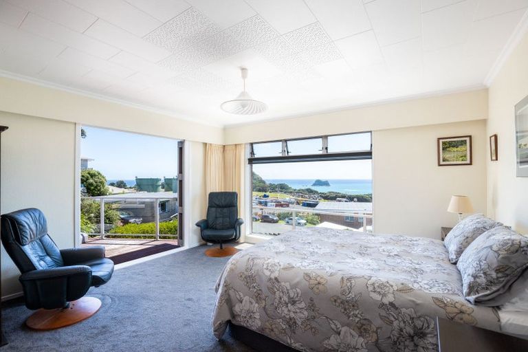 Photo of property in 19 Port View Crescent, Moturoa, New Plymouth, 4310