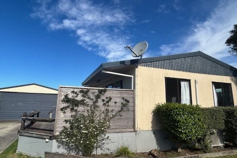 Photo of property in 14 Barrow Place, Te Puke, 3119