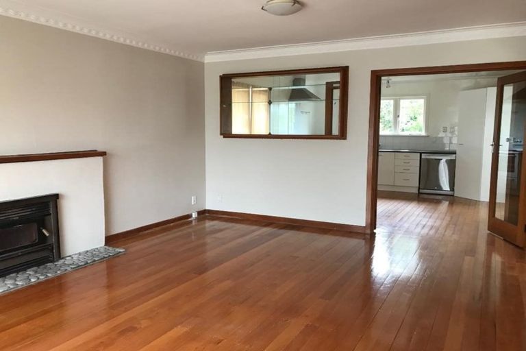 Photo of property in 54 Chippendale Crescent, Birkdale, Auckland, 0626