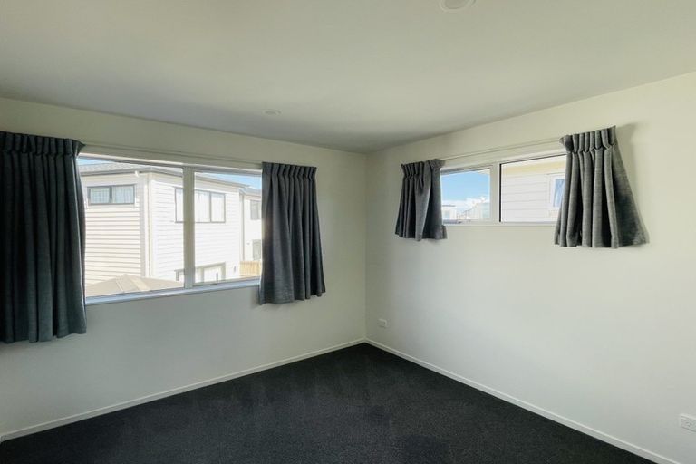 Photo of property in 64 Craigs Way, Hobsonville, Auckland, 0616