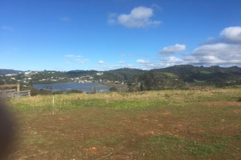 Photo of property in 18 Azimuth Road, Tairua, 3508