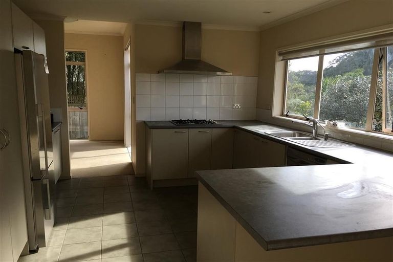 Photo of property in 39 Kristin Lane, Albany, Auckland, 0632