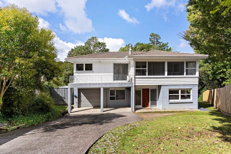 Photo of property in 53 Cyclarama Crescent, Massey, Auckland, 0614