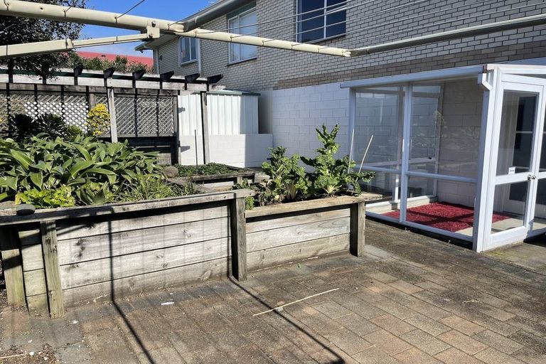 Photo of property in 11b Hine Street, New Plymouth, 4310