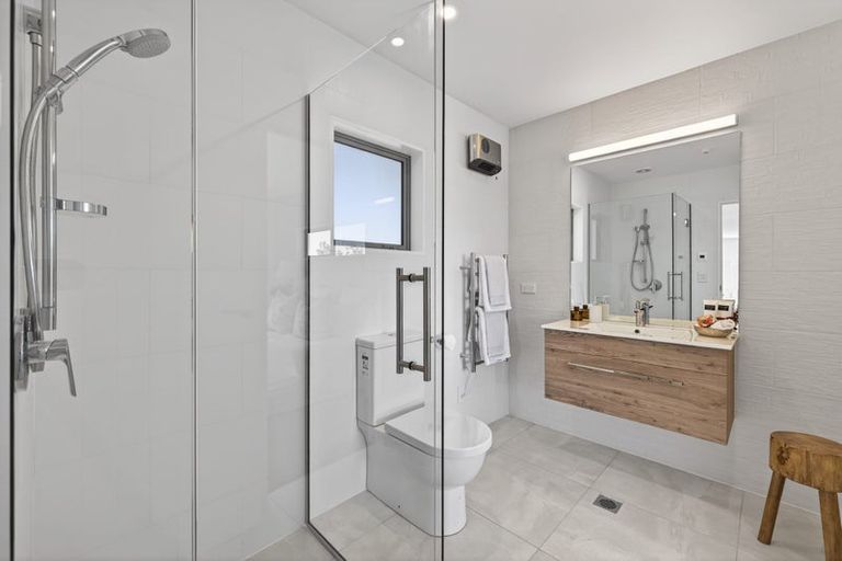 Photo of property in 124a Centaurus Road, Huntsbury, Christchurch, 8022