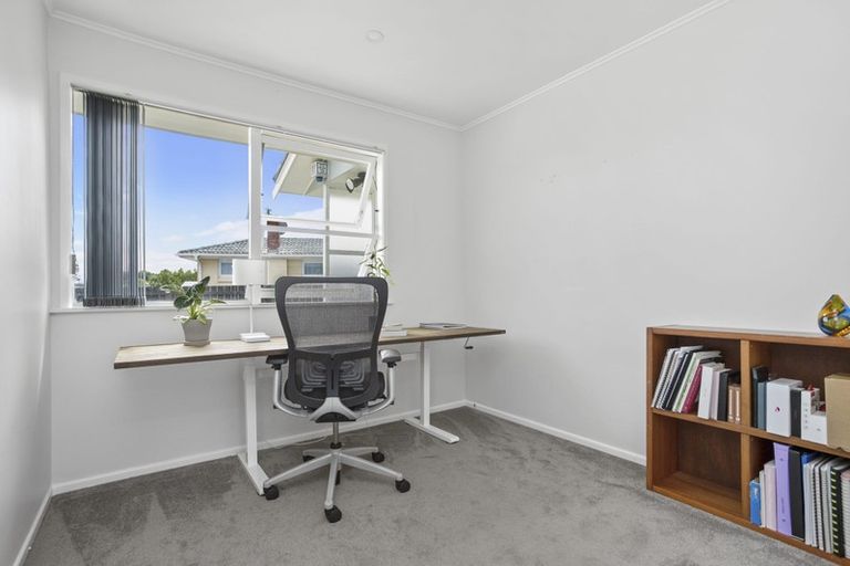 Photo of property in 17 Winsford Street, Manurewa, Auckland, 2102