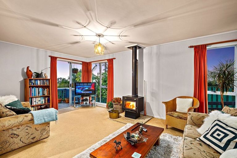 Photo of property in 24 Anich Road, Massey, Auckland, 0614