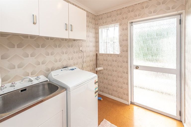 Photo of property in 14 Banks Place, Tawhero, Whanganui, 4501