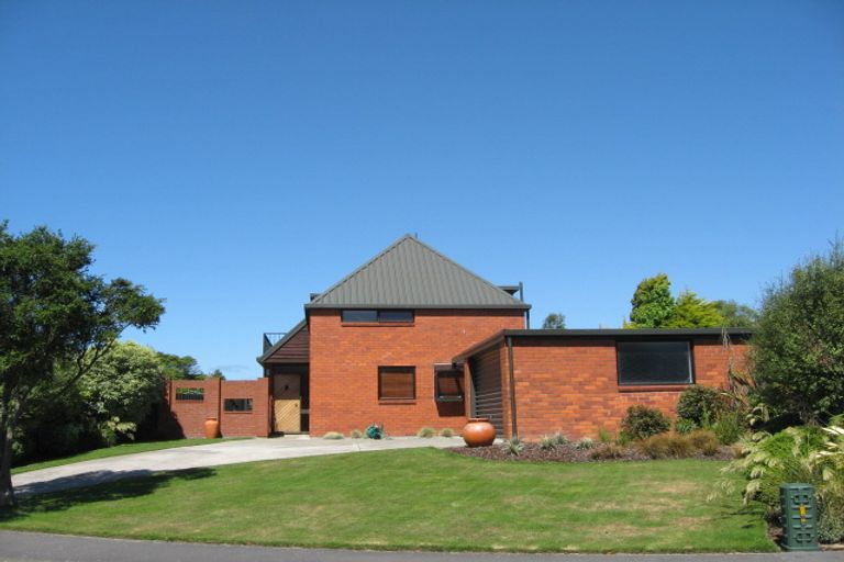 Photo of property in 2/4 Tekapo Place, Opawa, Christchurch, 8023